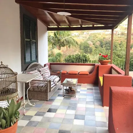 Palheirinho Da Camelia Chalet