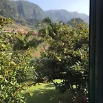 Chalet Palheirinho Da Camélia São Vicente