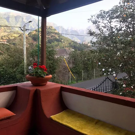 Chalet Palheirinho Da Camélia São Vicente