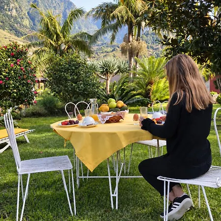 Chalet Palheirinhos Da Camelia